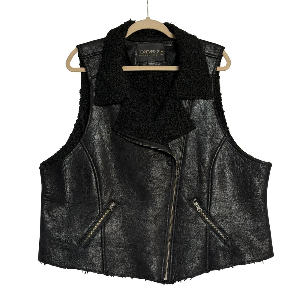 Forever 21+ Faux Leather Sherpa Moto Vest‎ | Size 3X